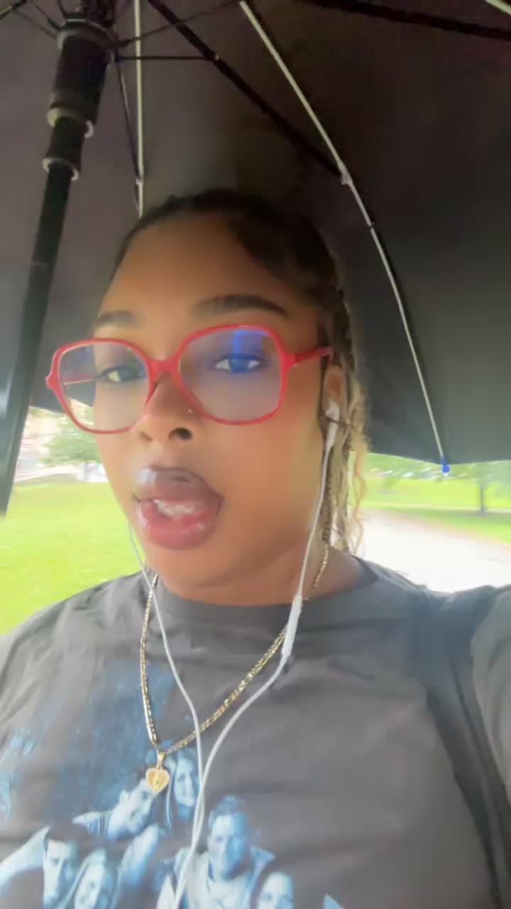 @Prettyincharge