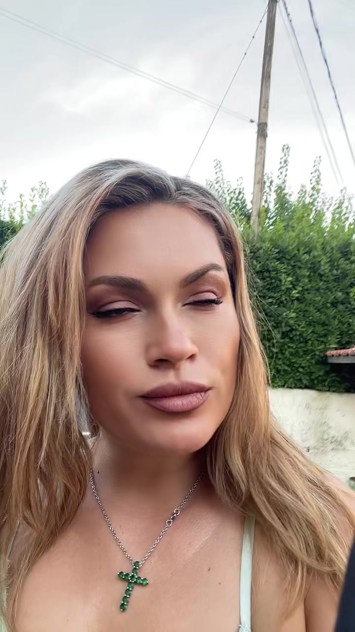 @Alina Grapila