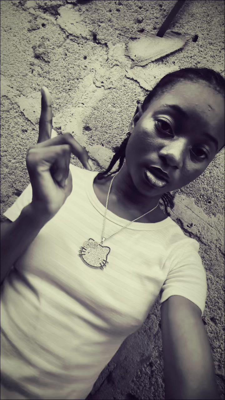 @꧁༒YETUNDE🥹༒꧂