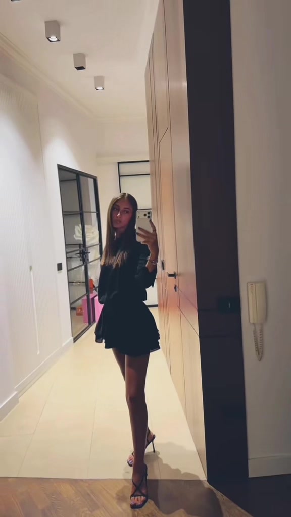 @larisa