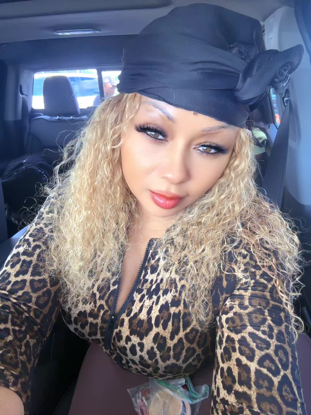 @Tina