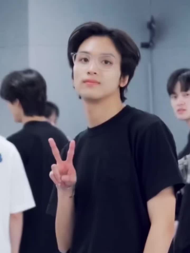 @dyz