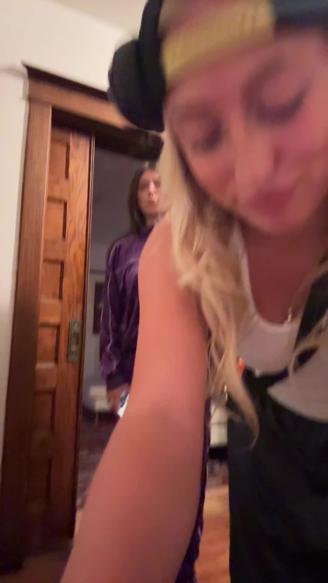 @comefricksloot