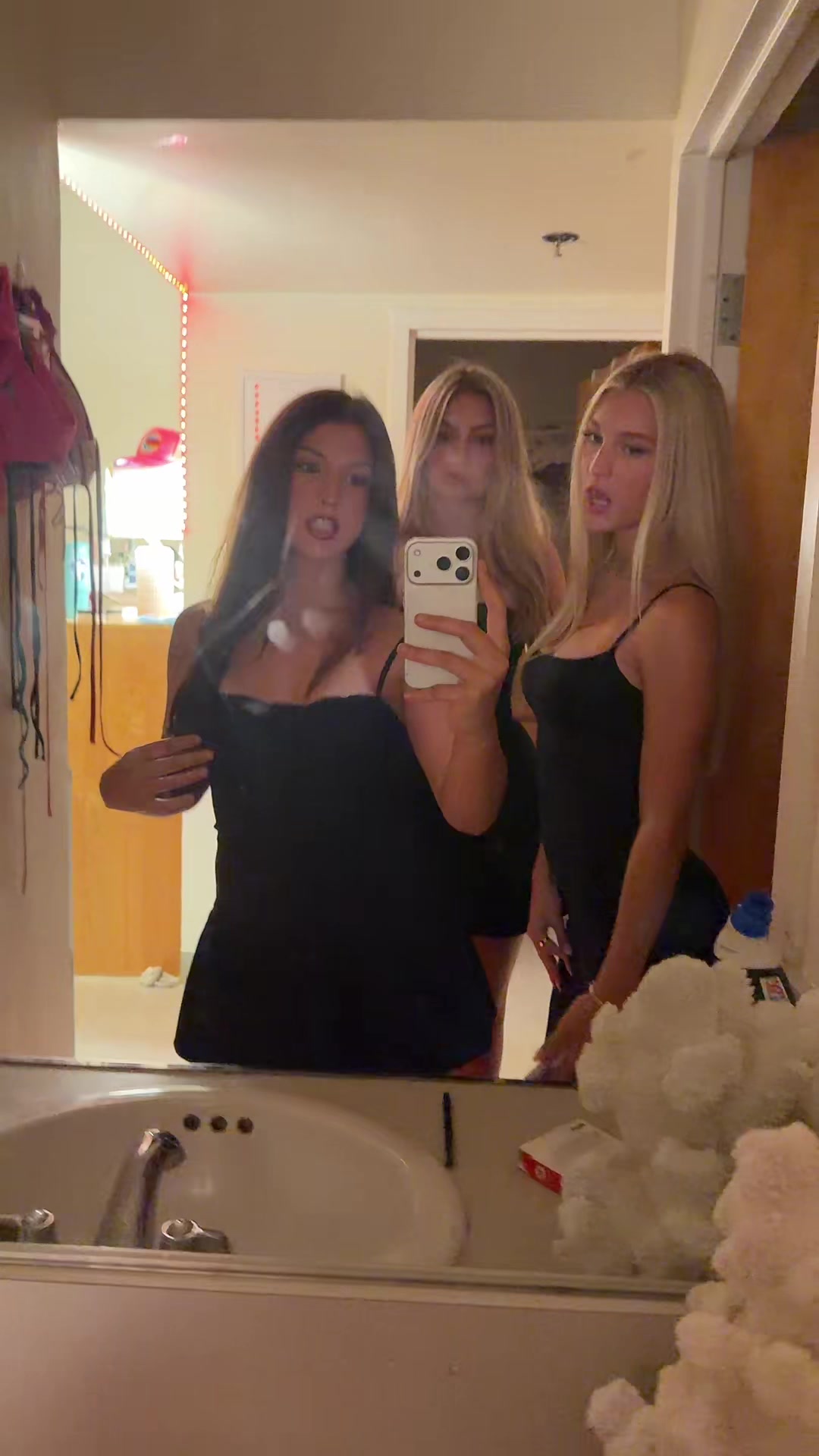 @JULIASTRLE🍸🪽🐆
