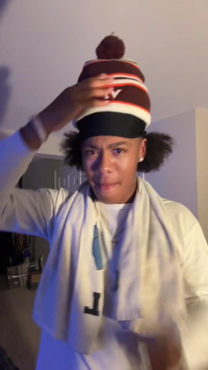 @️