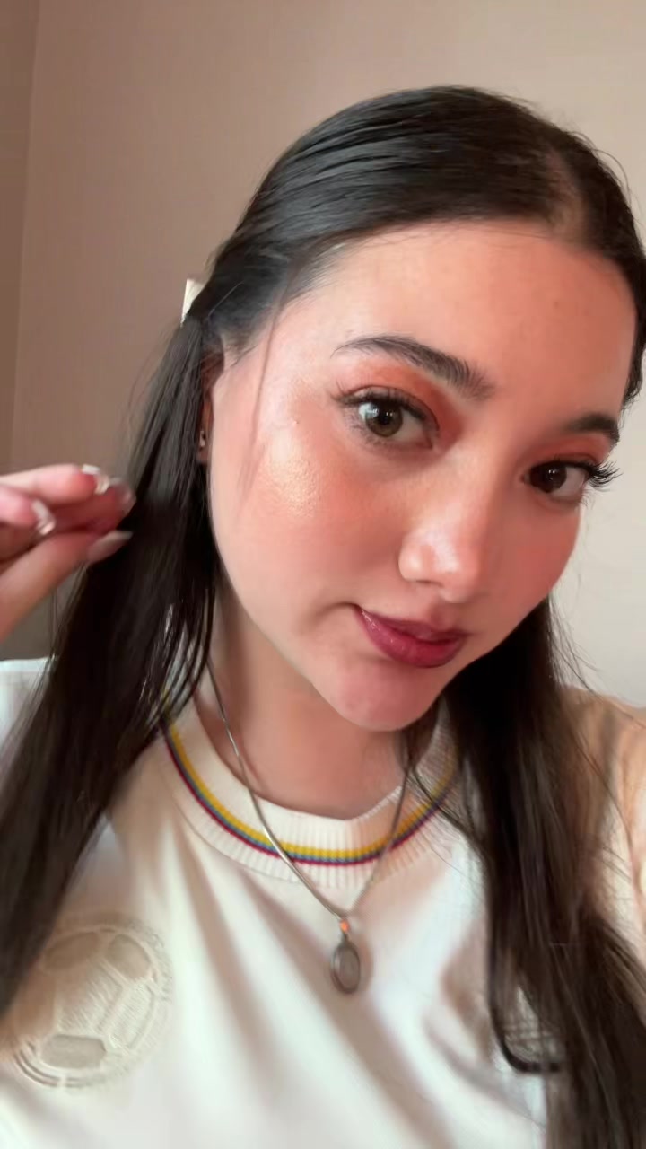 @Angie Lorena 💛✨