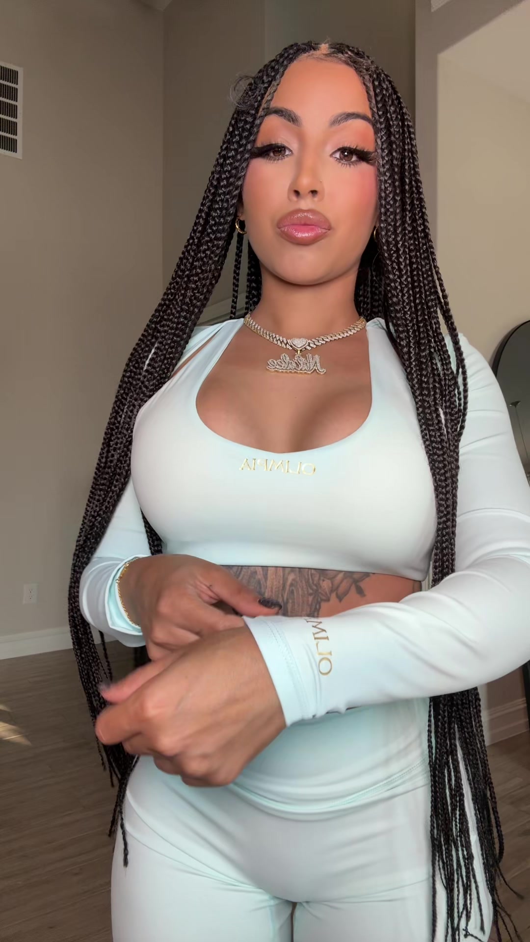 @Natalee🦋