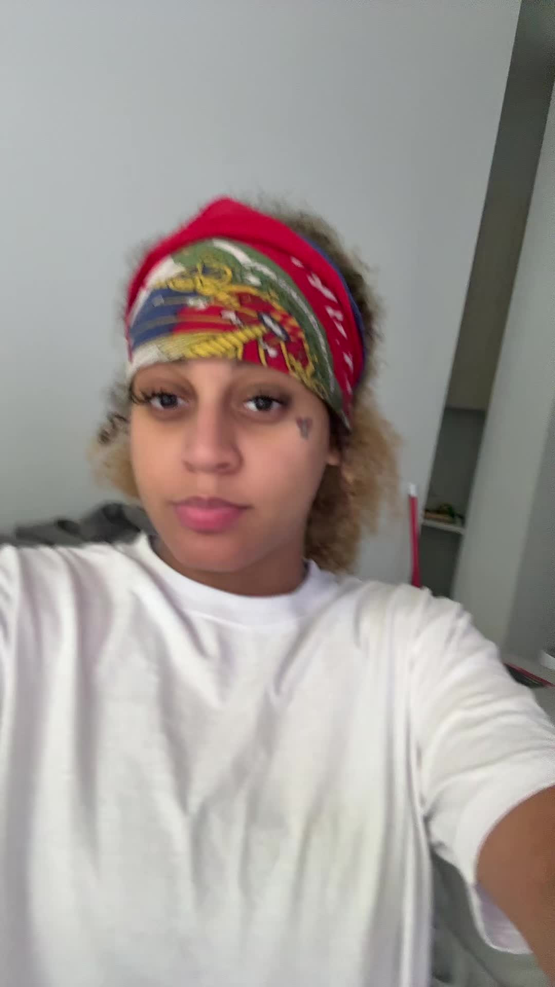 @luhhreddshxt