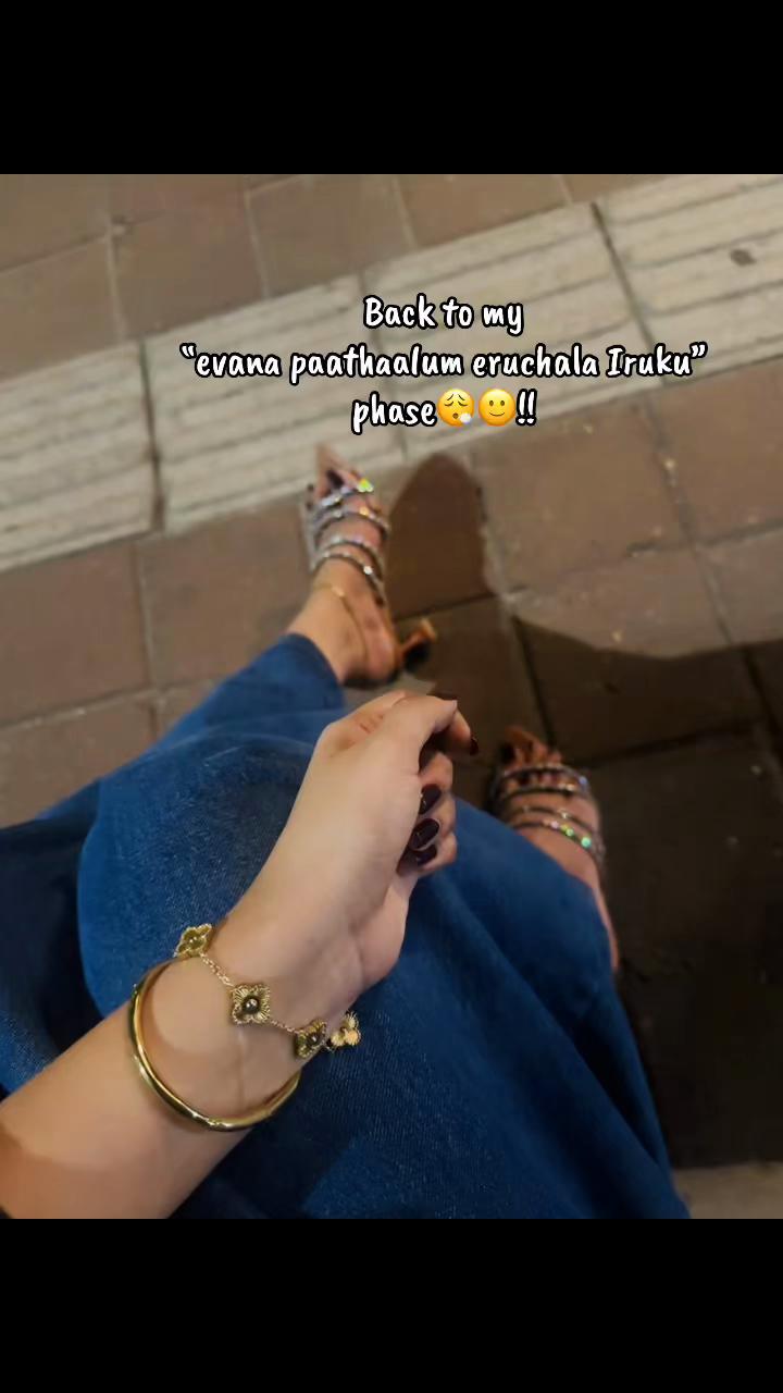 @Aashi🦢🎀🧿