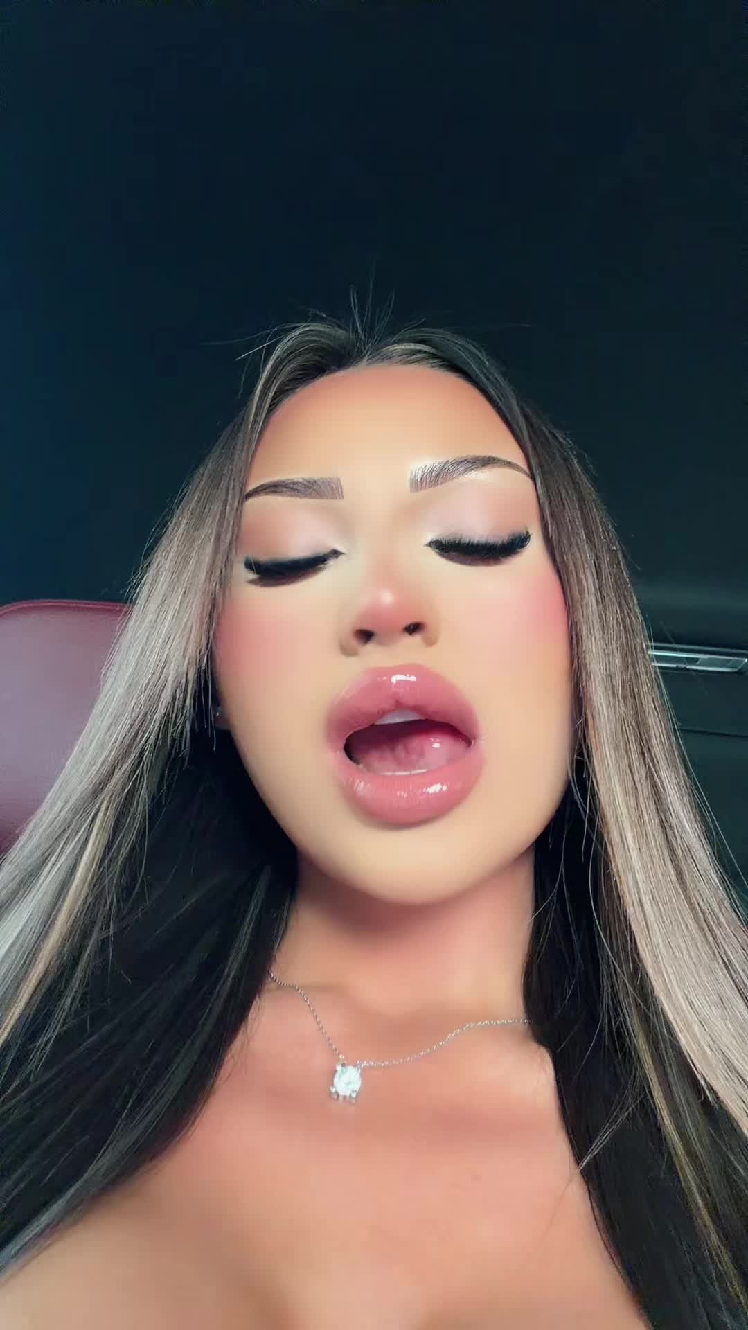 @lilliakward