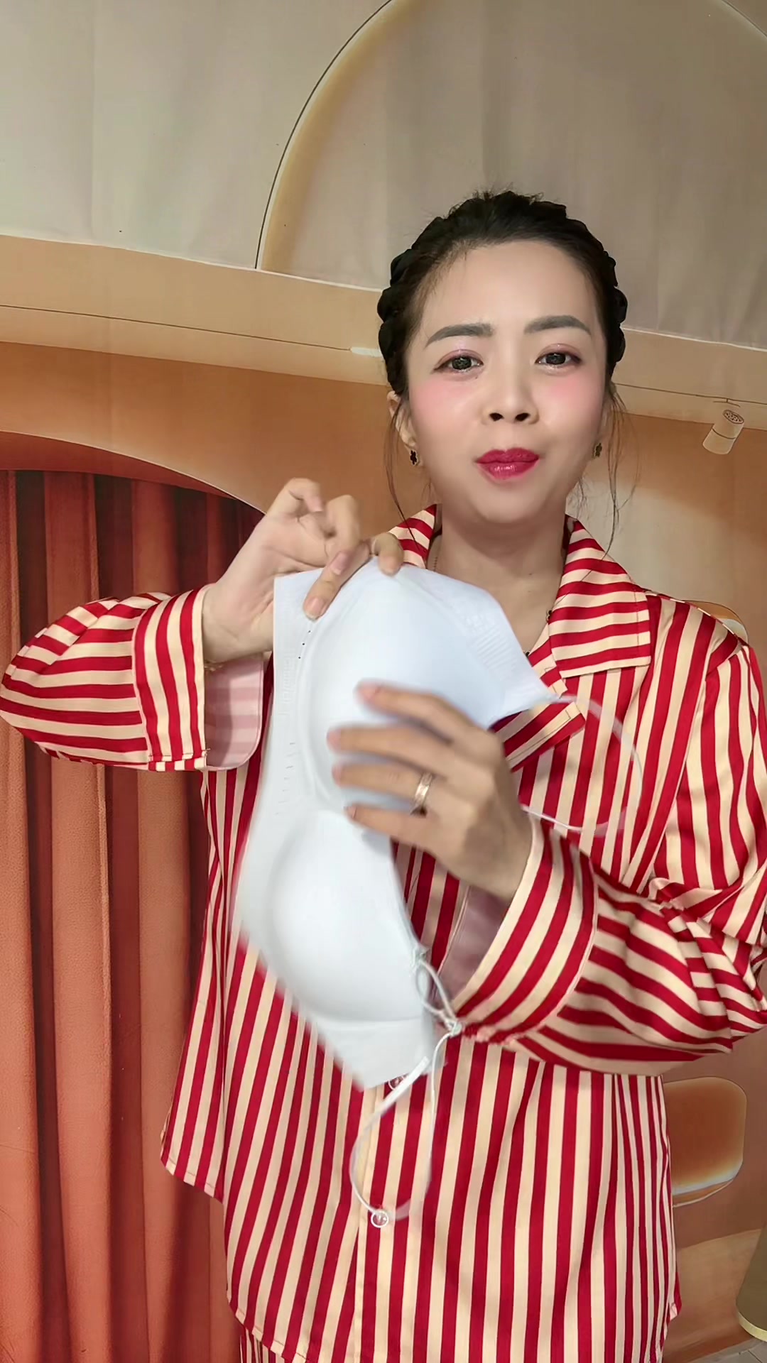 @Em Cẩm Nè