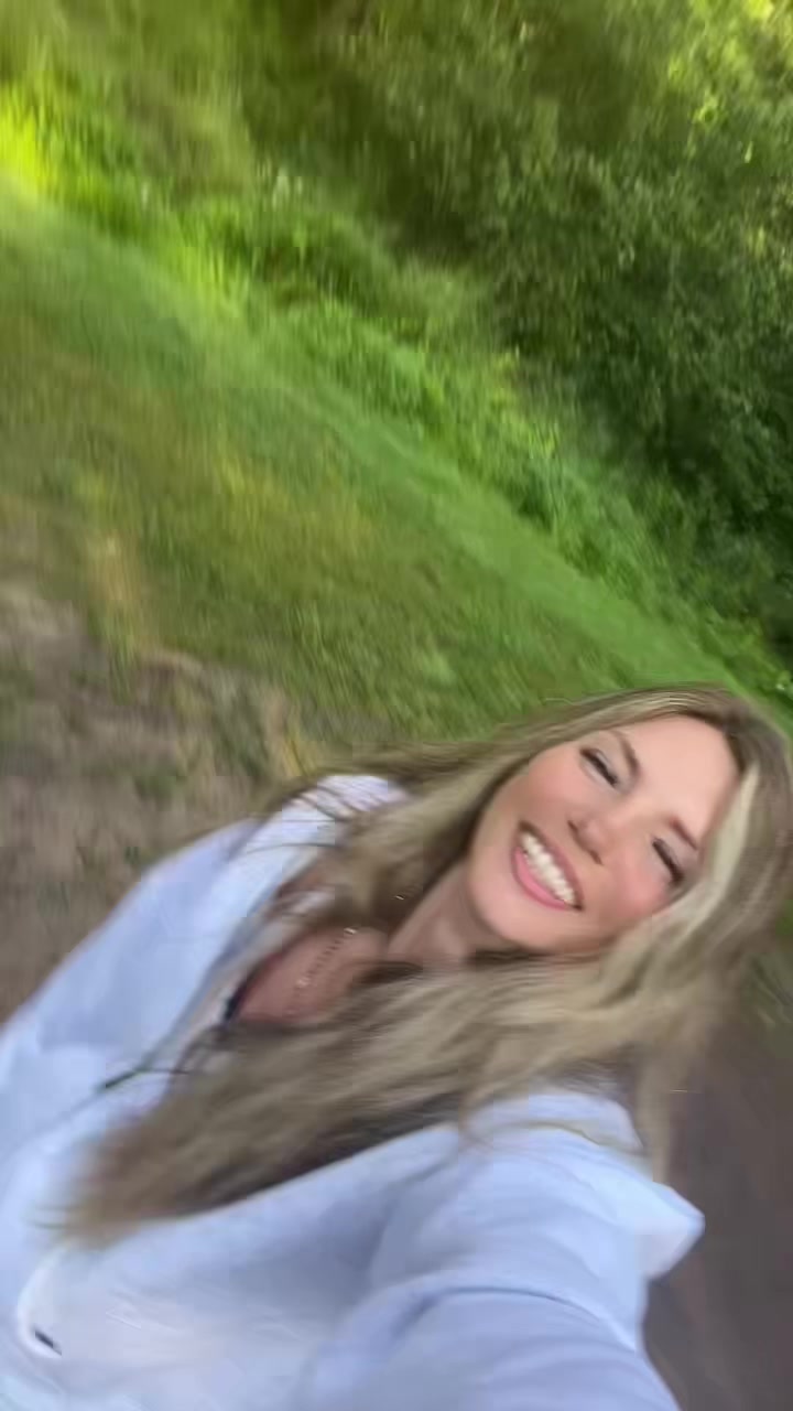 @cryssleb_