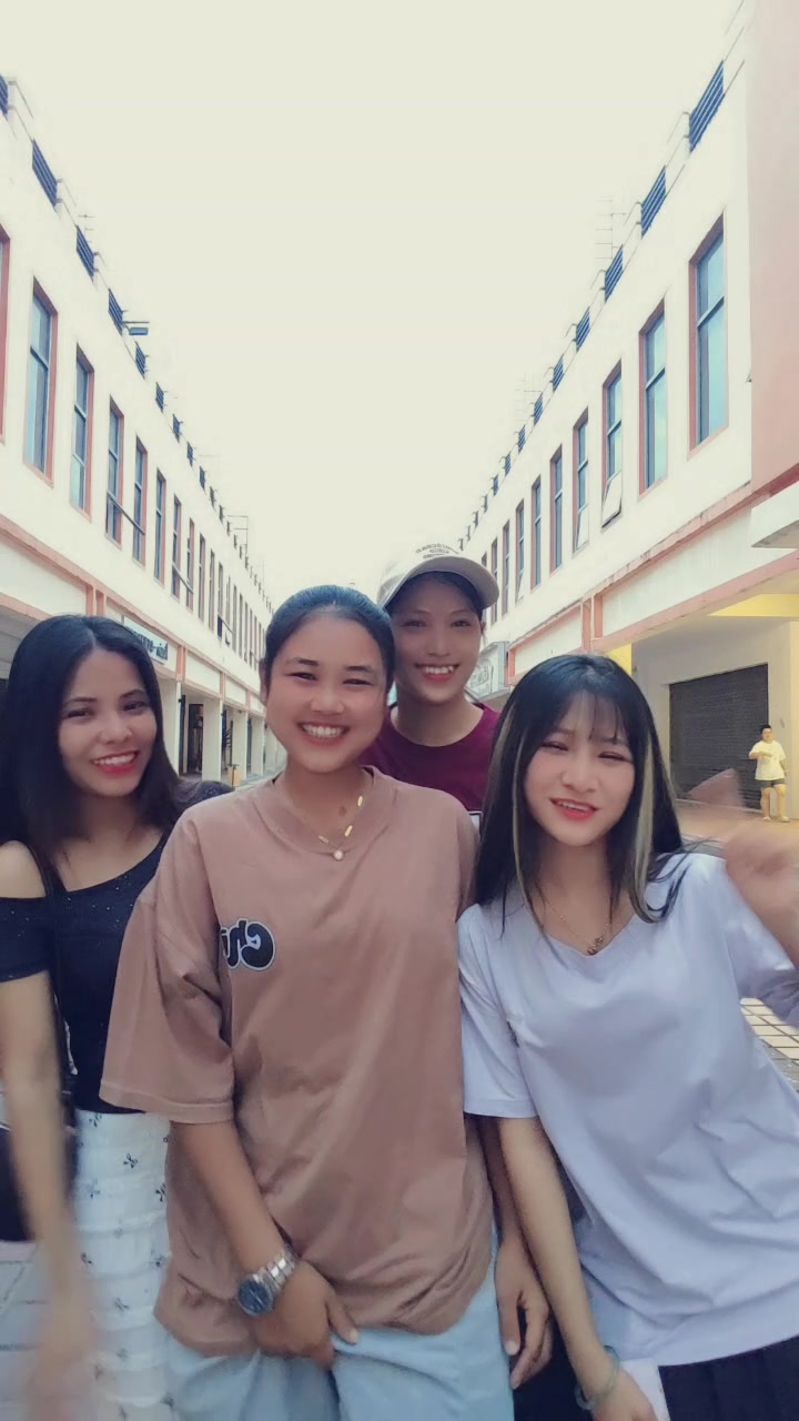 @Phyu đđłď¸đ