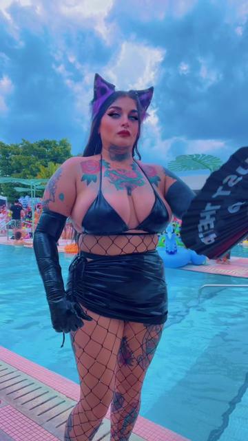 @Mistress Dolly