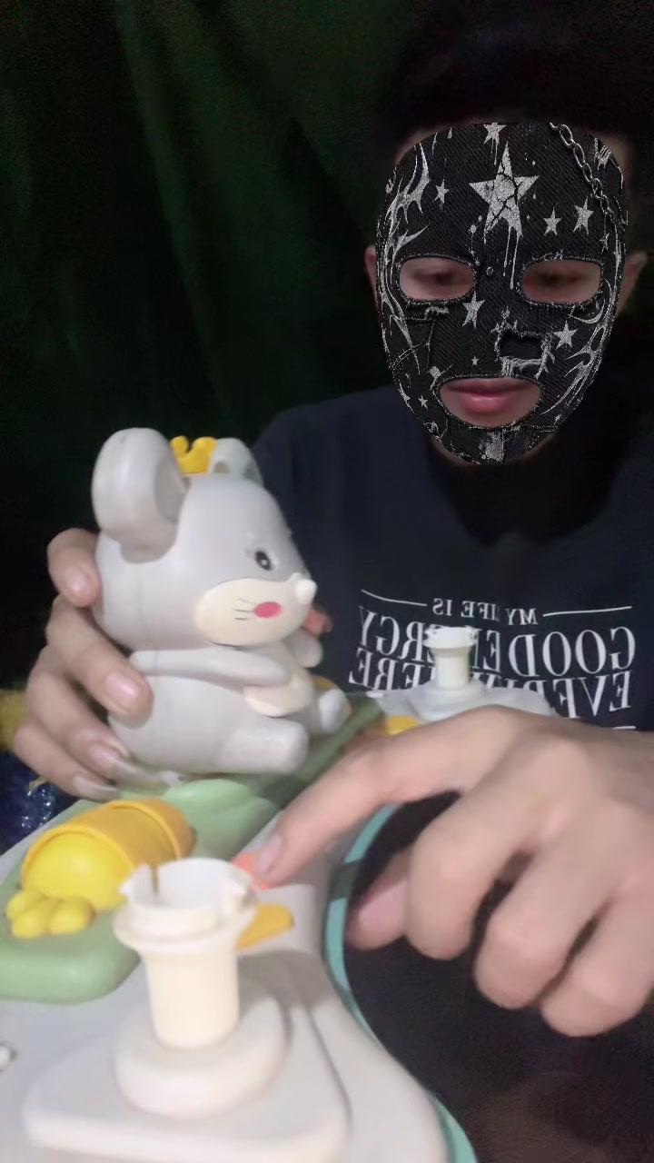 @ស្ទើ ល្បី.🥲