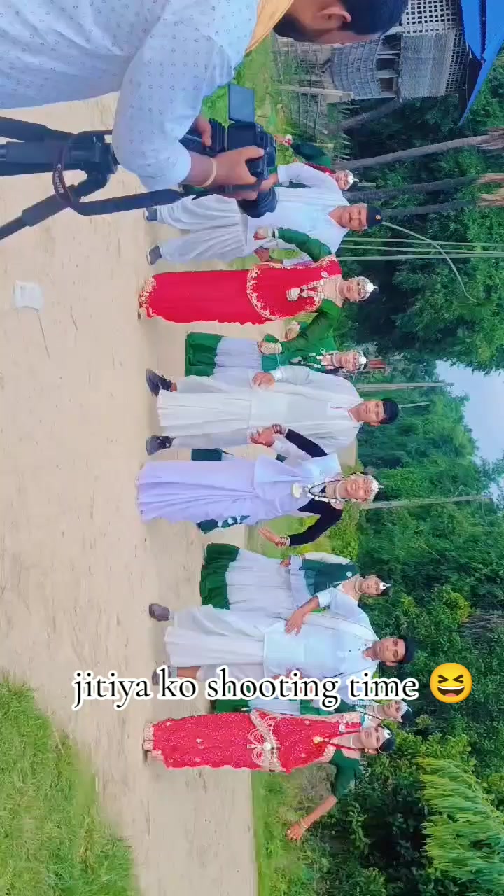 @नैना बिशवास थारु ❤️