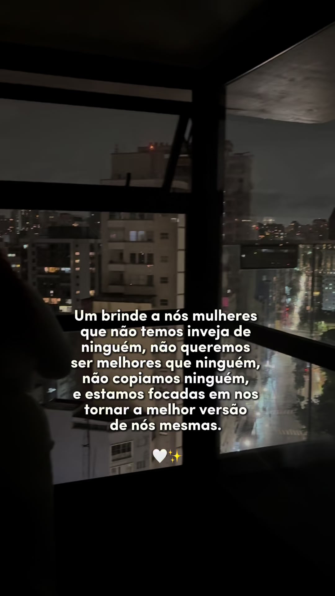 @Thays_j.f