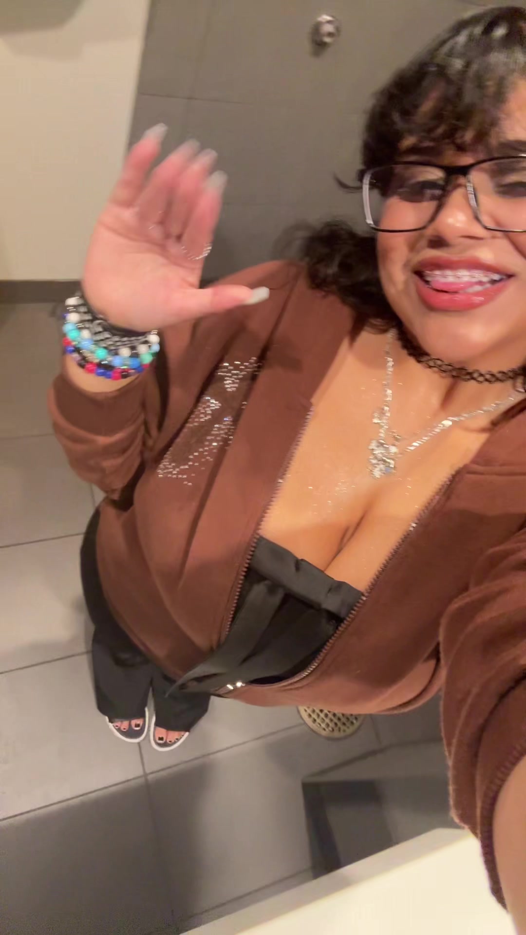 @Sleepy_leslhey