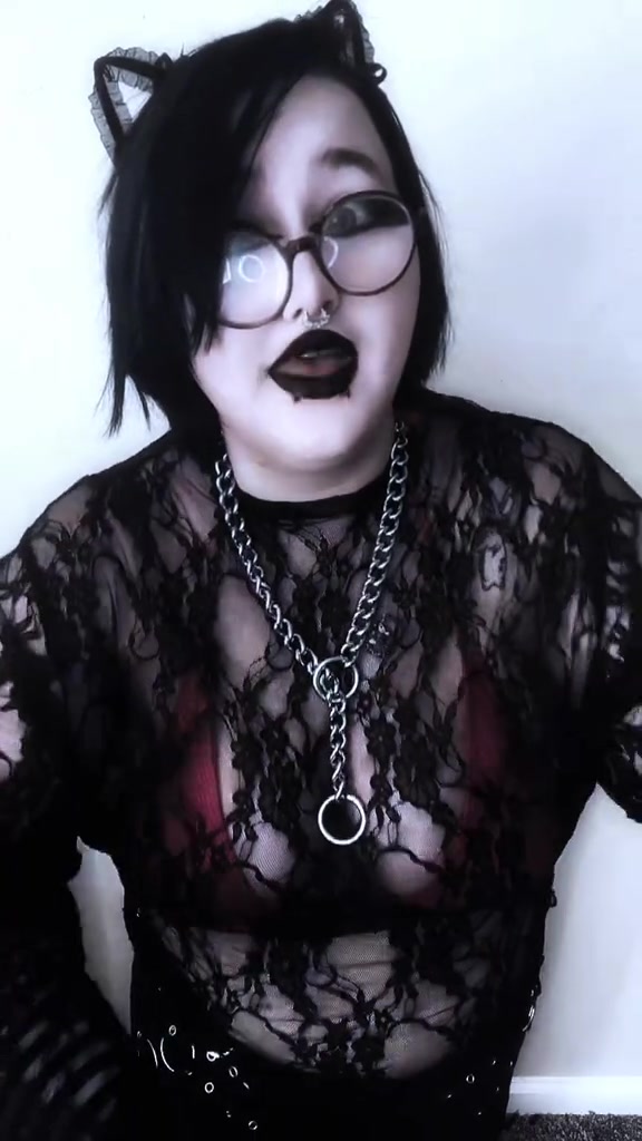 @sp00ky_treats