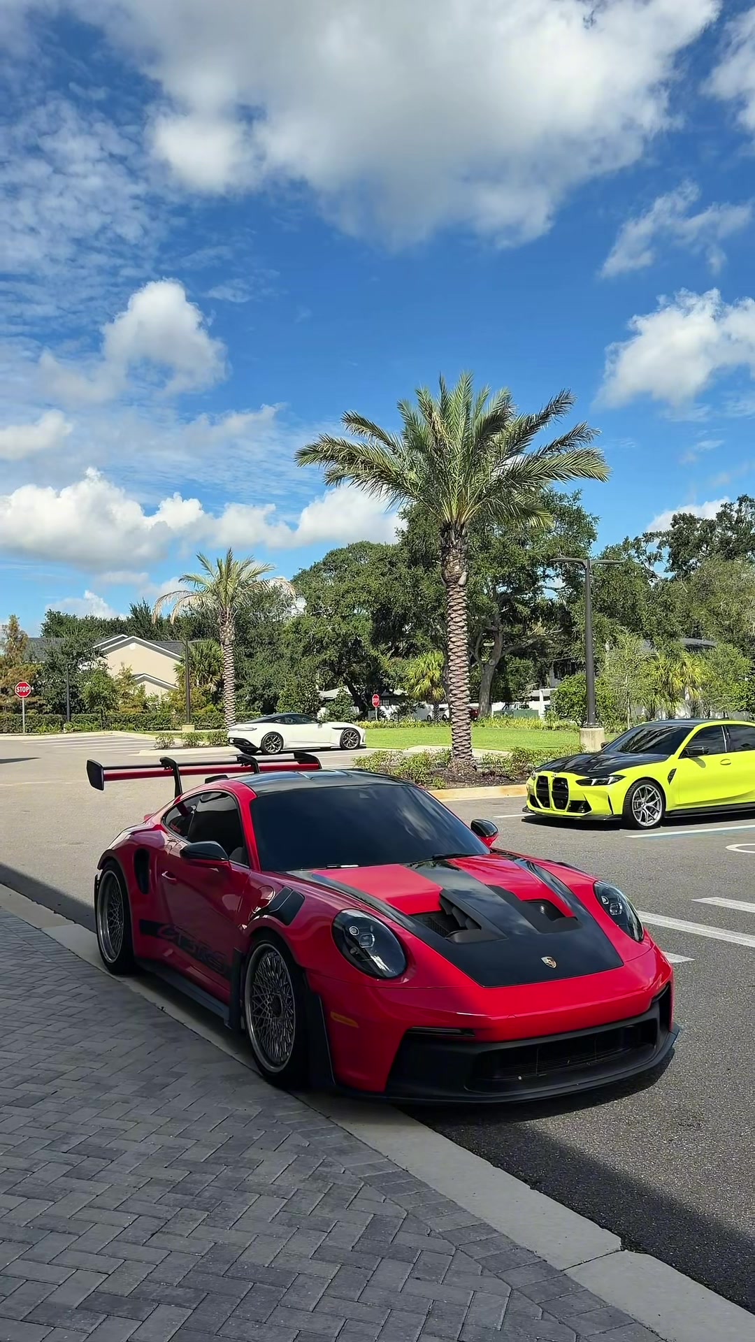 @supercarvicky