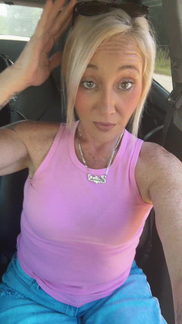 @julydaises