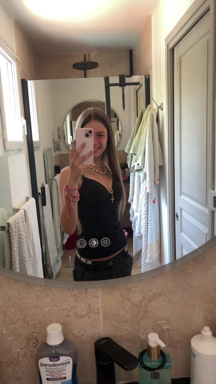 @𝐜𝐡𝐚