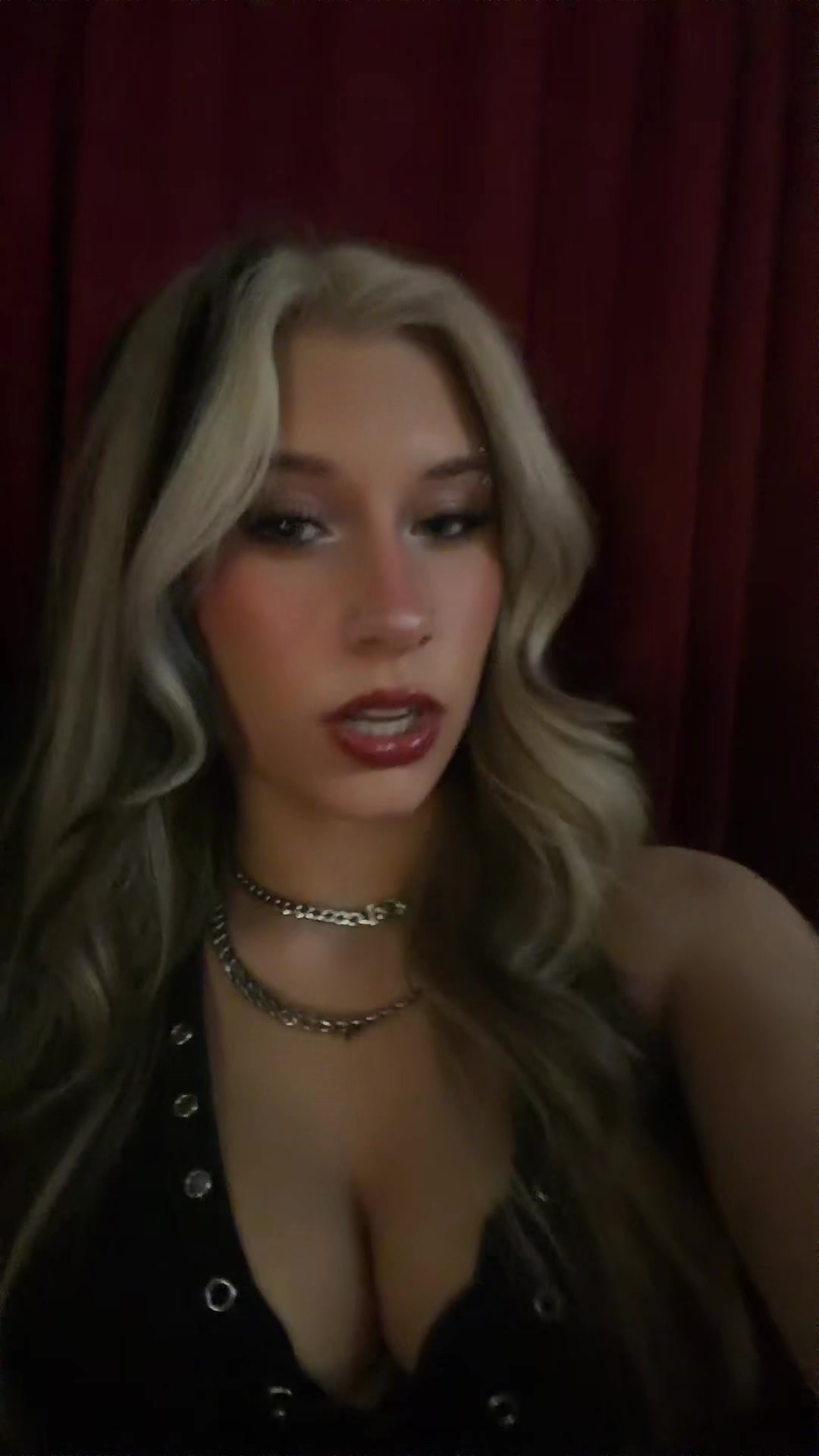 @𝒷𝑒𝓃𝓉𝓁𝑒𝓎 𝑔𝓇𝒶𝓎🧛🏻&zwj;♀️