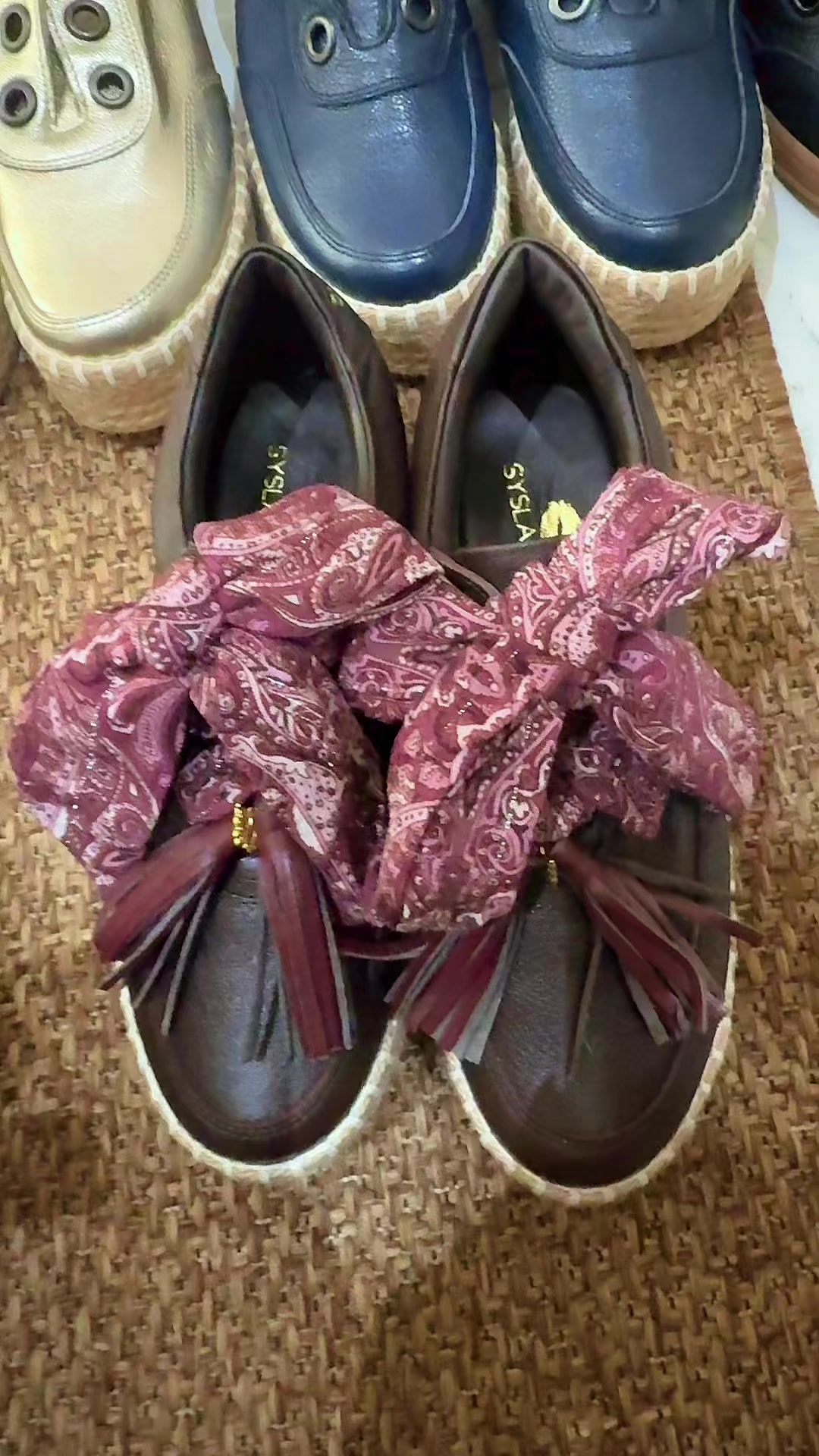 @Zapatos Syslaffitte