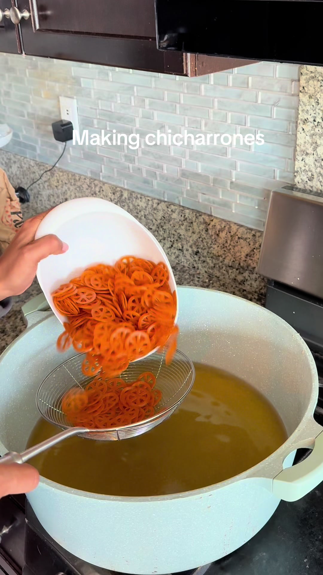 @Tasteyland