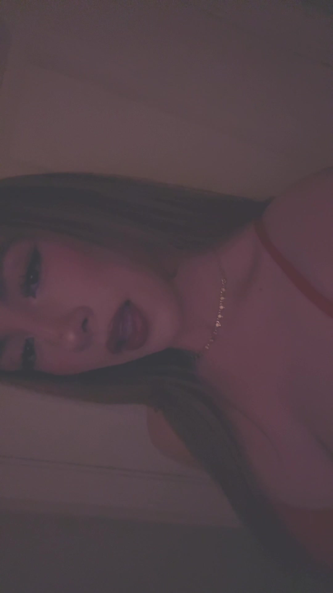 @Celyy