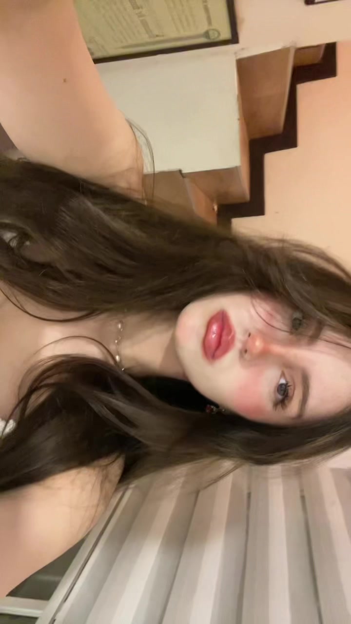 @nicole