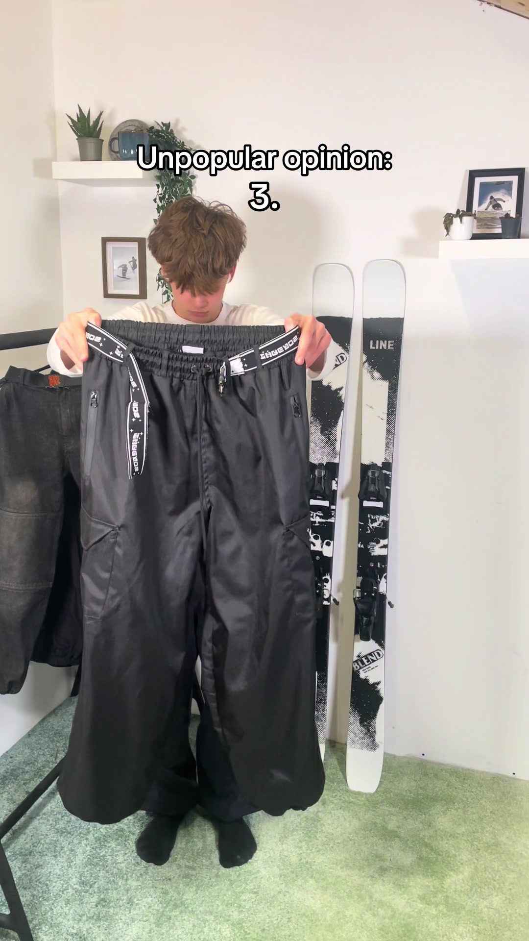 @Threads Snowpants