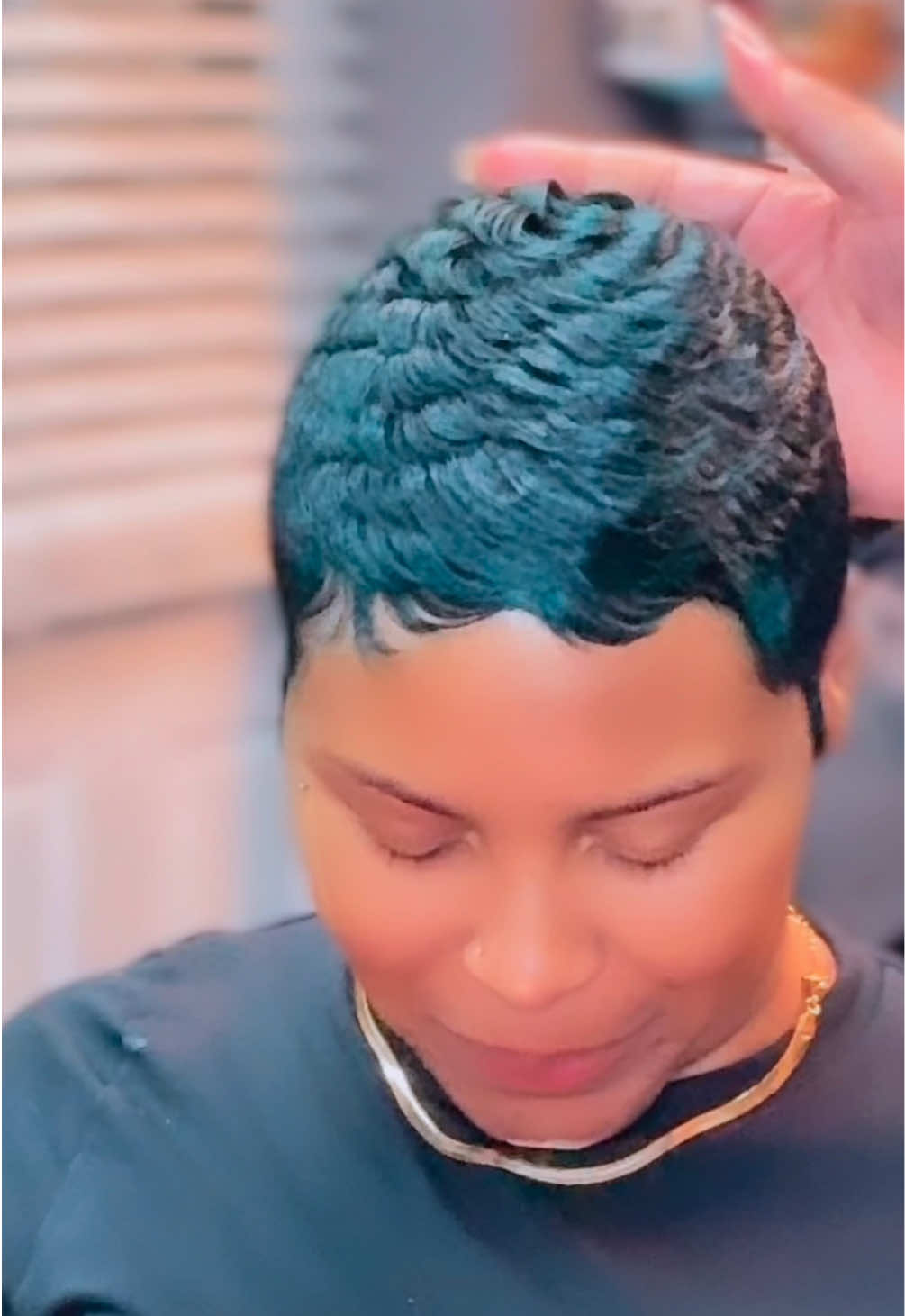 @Tee Que.TheHairPistol