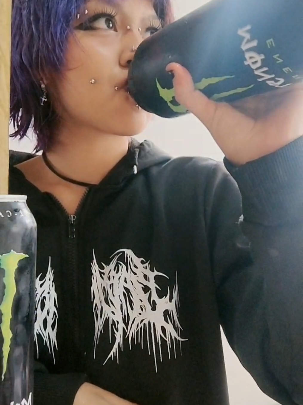 @ni&ntilde;o monster💚