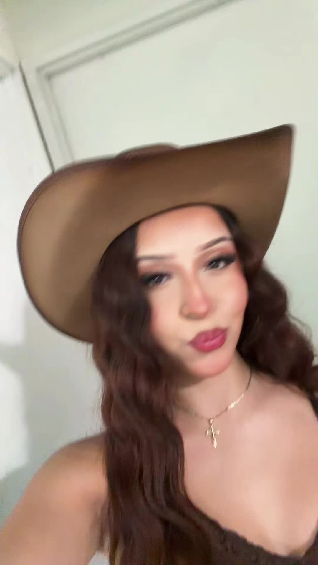 @𝓴𝓻𝓲𝓼𝓽𝓪𝓵 ❤︎ .
