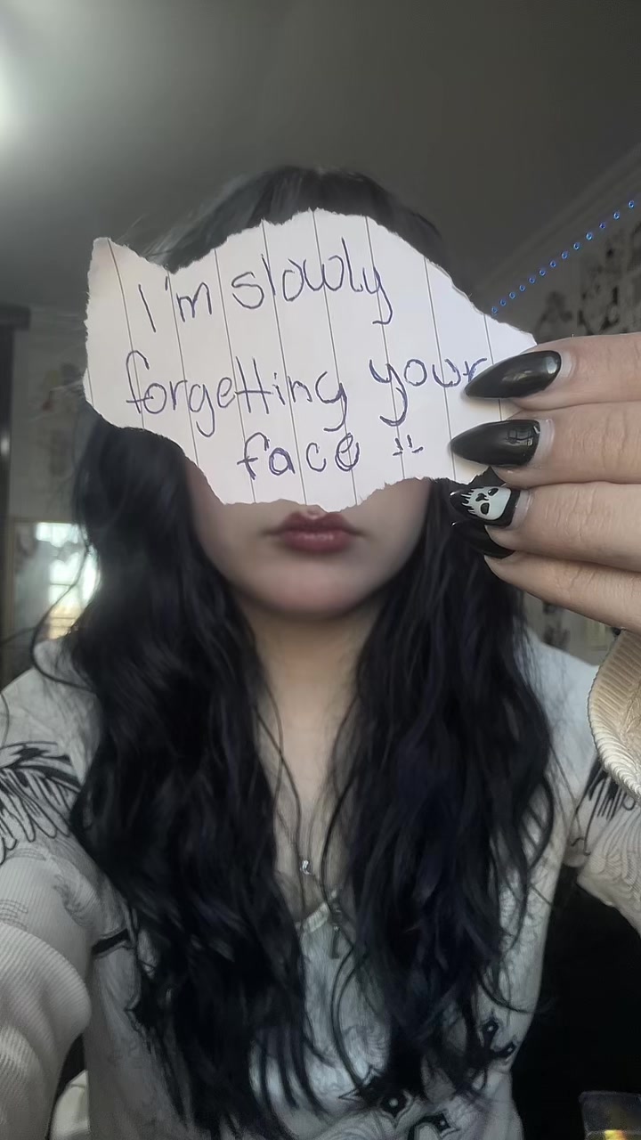 @✩