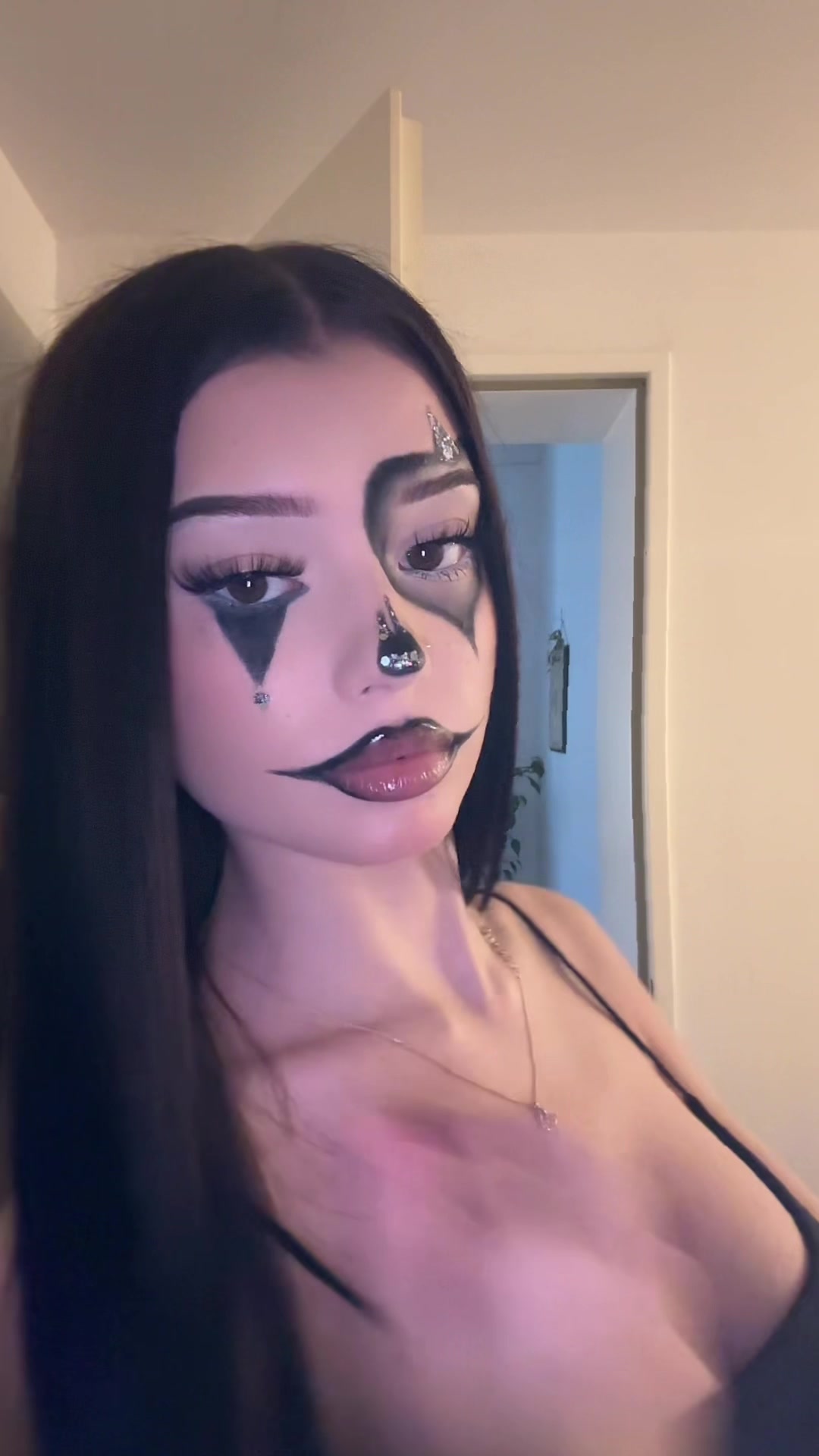 @𝒜𝓃𝒶