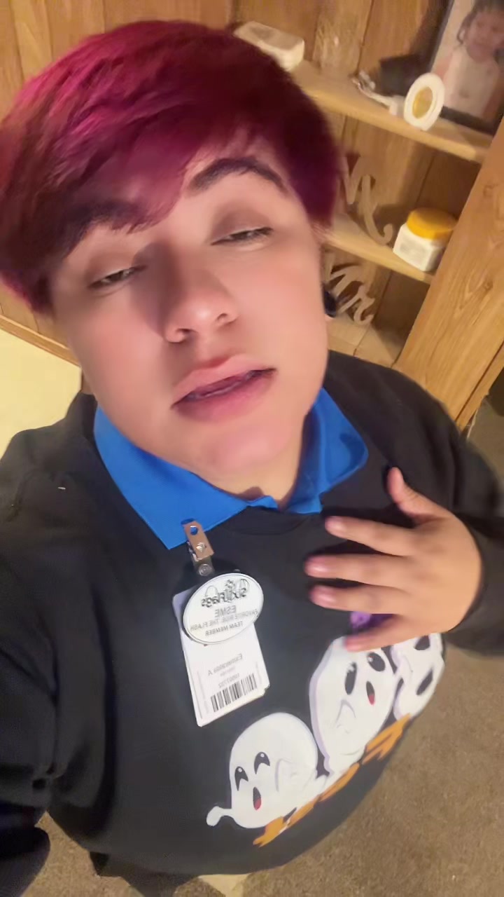 @Esmeralda Alonso 🏳️&zwj;🌈♌️