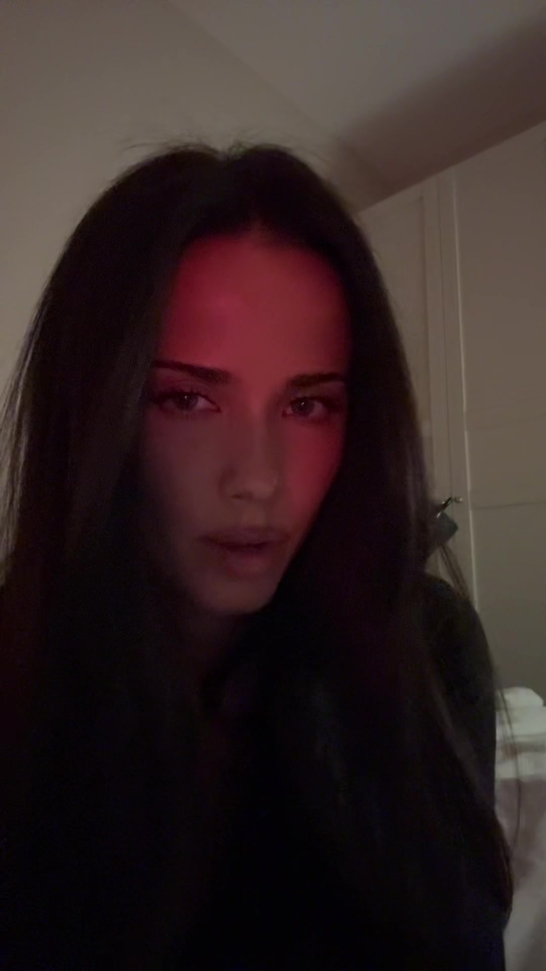 @itsnotbella