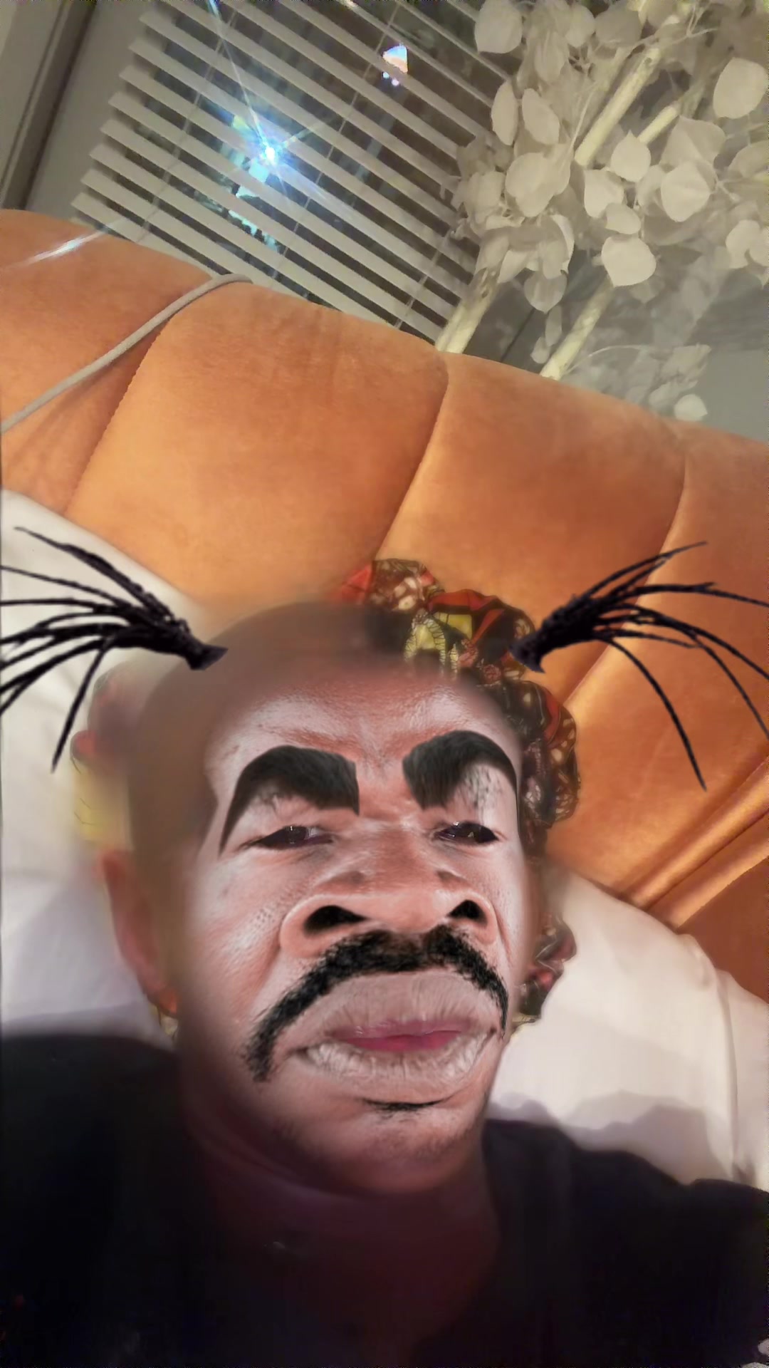 @EBONYMYSTIQUE