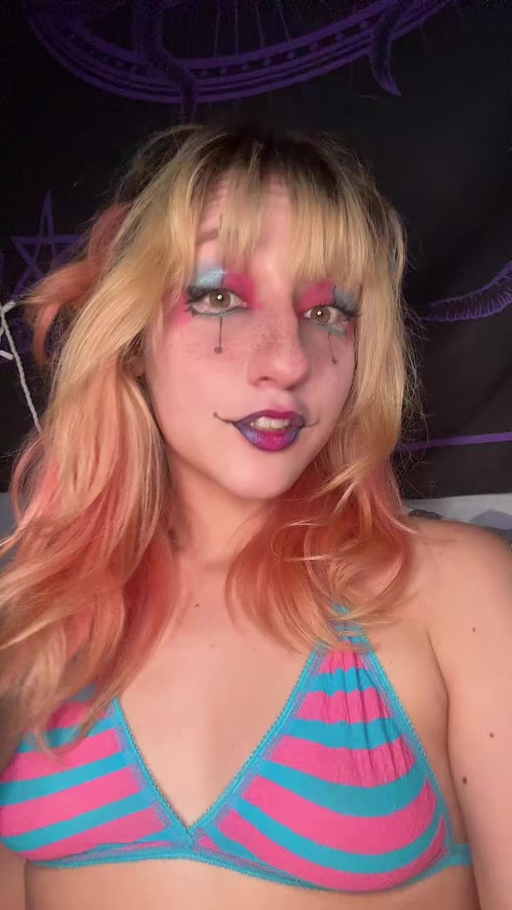 @notbakedtiara