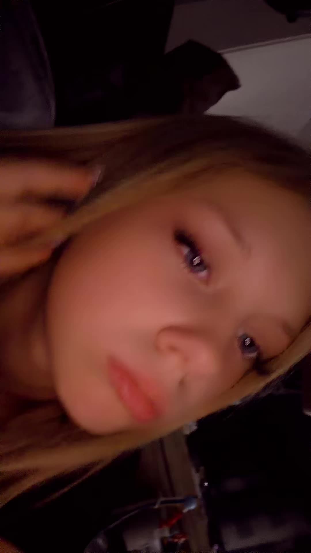 @𝐮𝐬𝐞𝐫'🦢