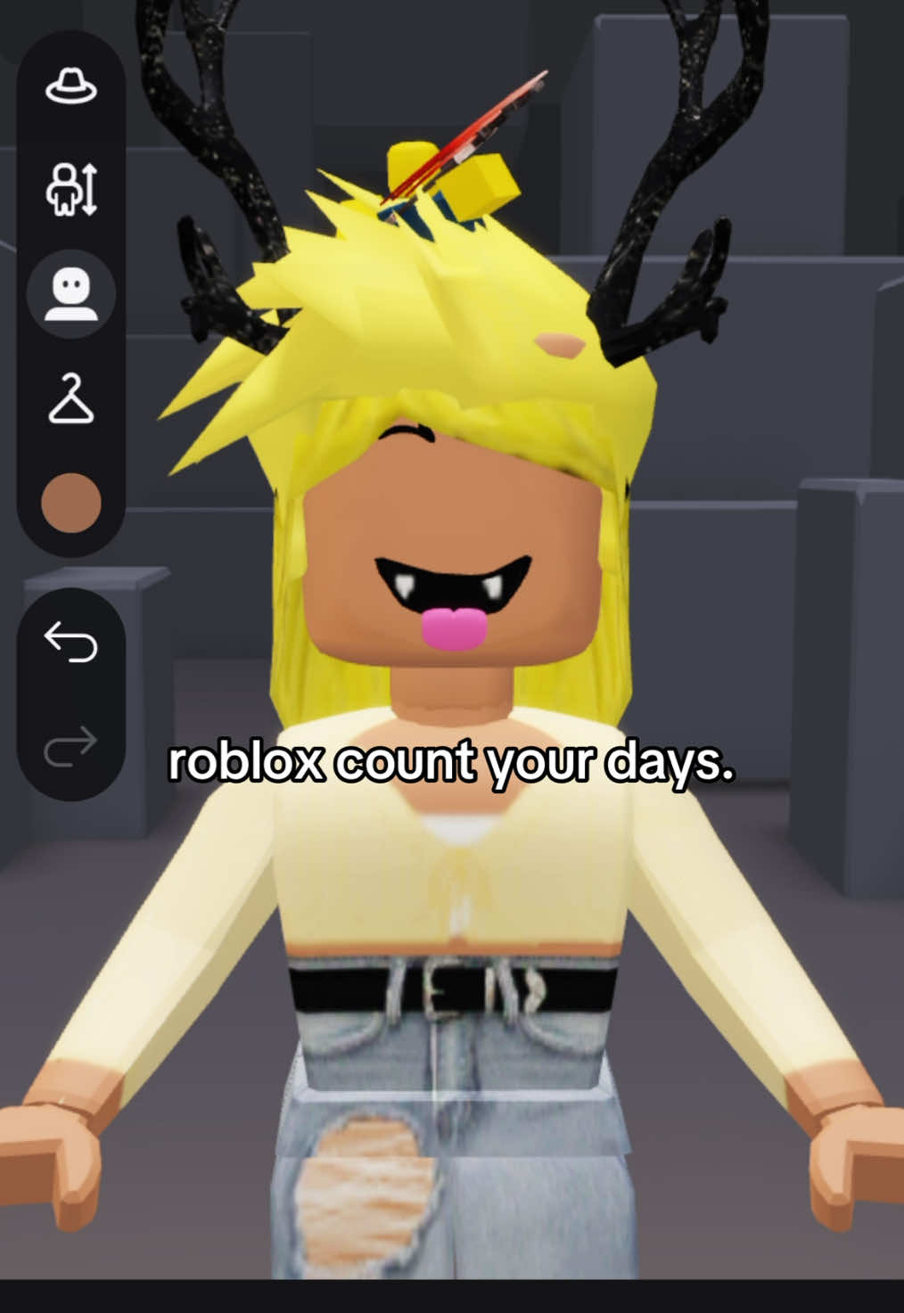 @⠀