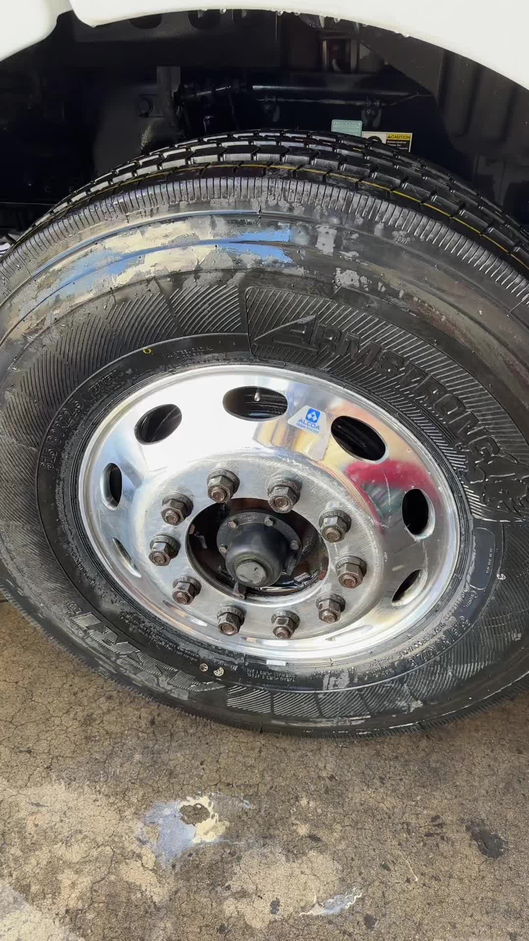 @Universal Tire Hub