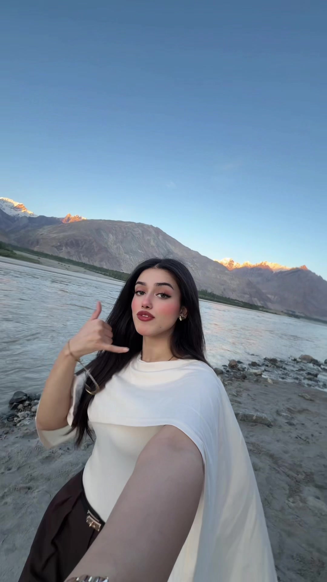 @Alina Amir