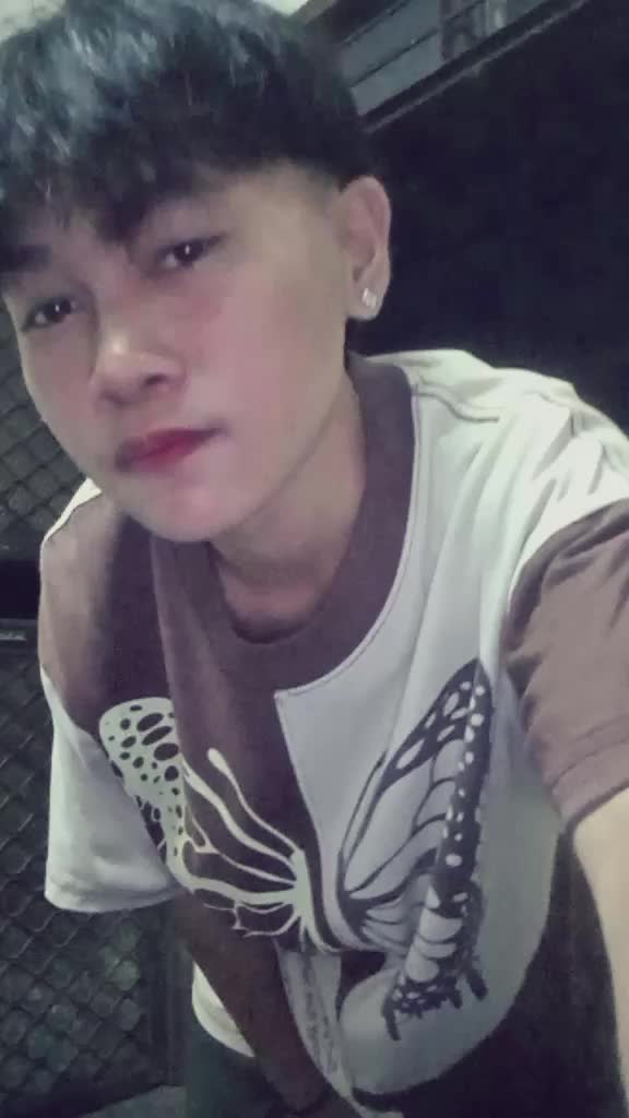 @Kyle.๐ณ๏ธ๐๐ซถ
