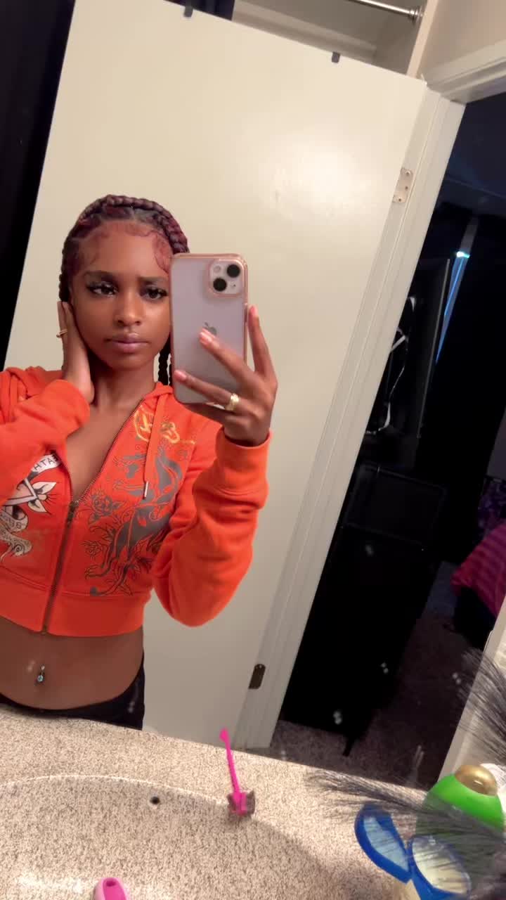 @therealindiaskyy