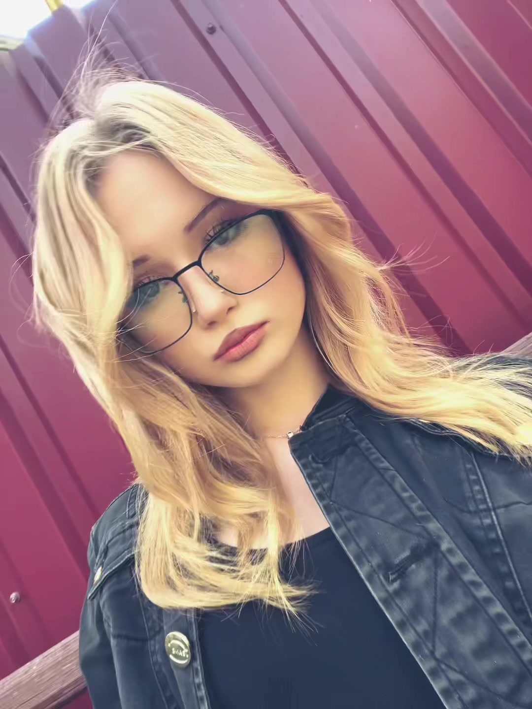 @вика