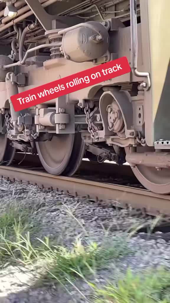 @KENYAN RAILROADER🇰🇪