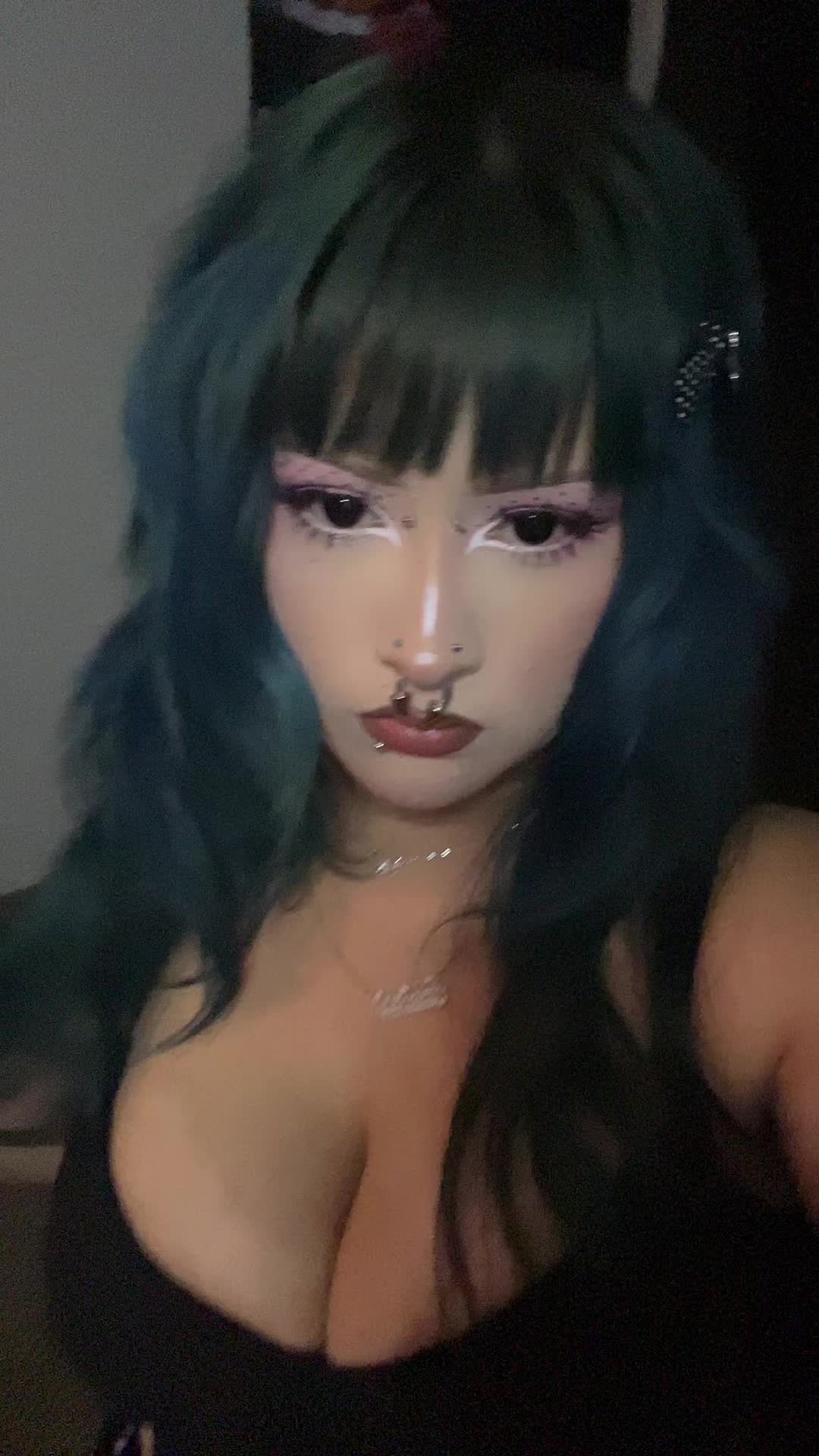 @𖤐𝔔